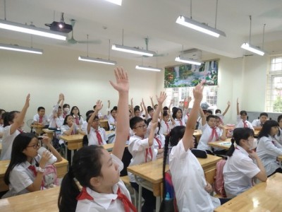 Tuyên truyền pháp luật tại Trường THCS Hoàng Hoa Thám, hưởng ứng ngày Pháp luật Việt Nam 09/11/2023